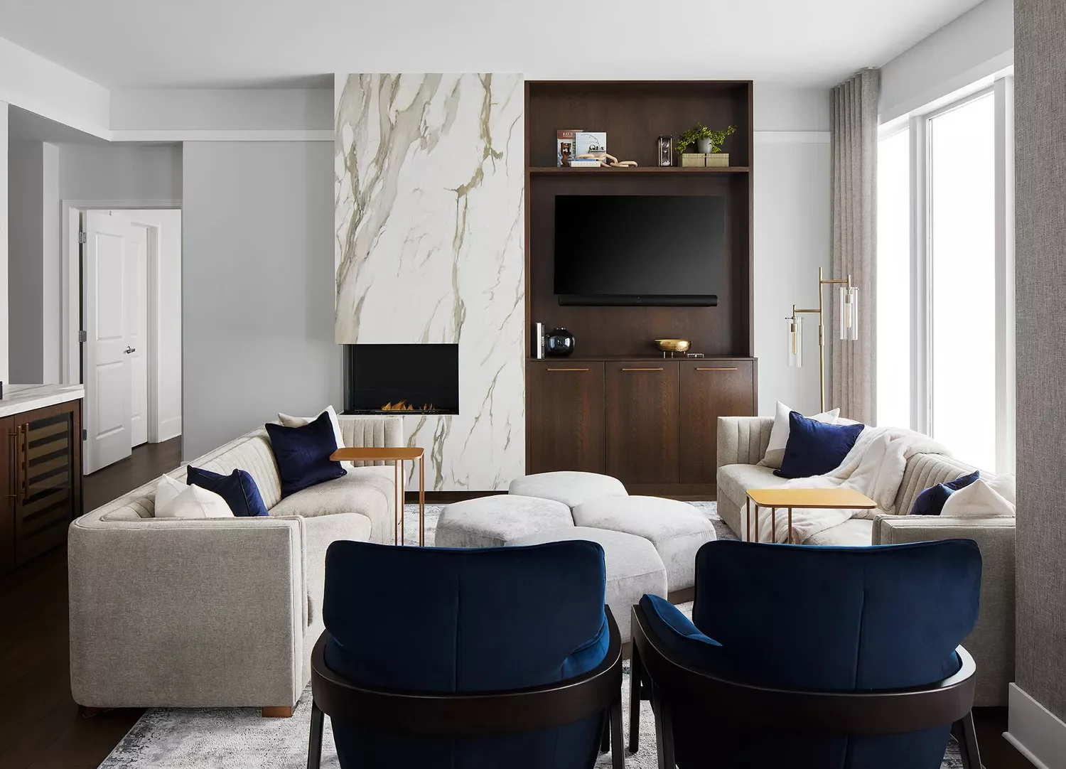 50 Contemporary Fireplace Designs That Will Transform Your Living Space 32 Opt for a Fireplace That