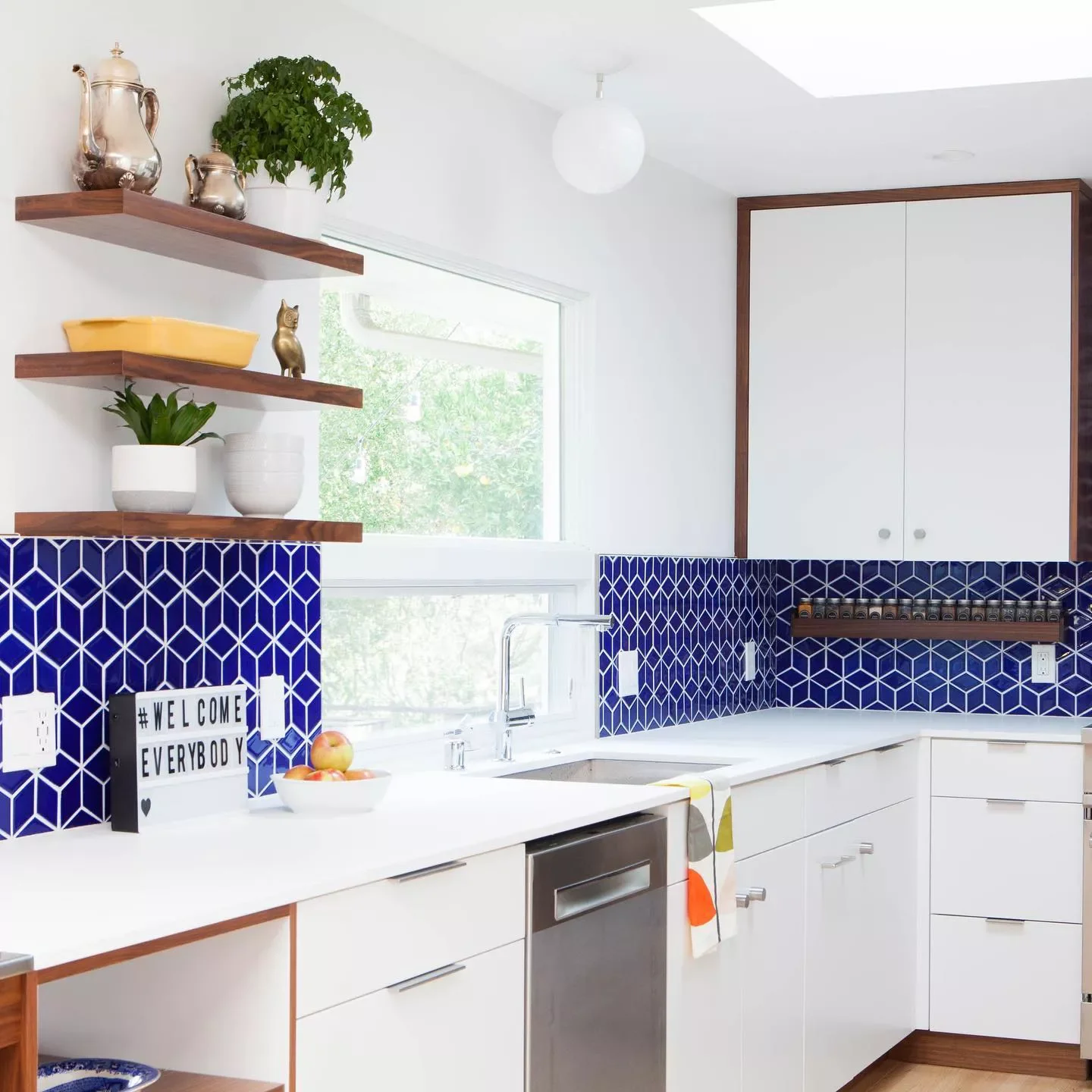 15 Stunning Midcentury Modern Tile Designs That Will Transform Your Home Opt for a Forever Fave