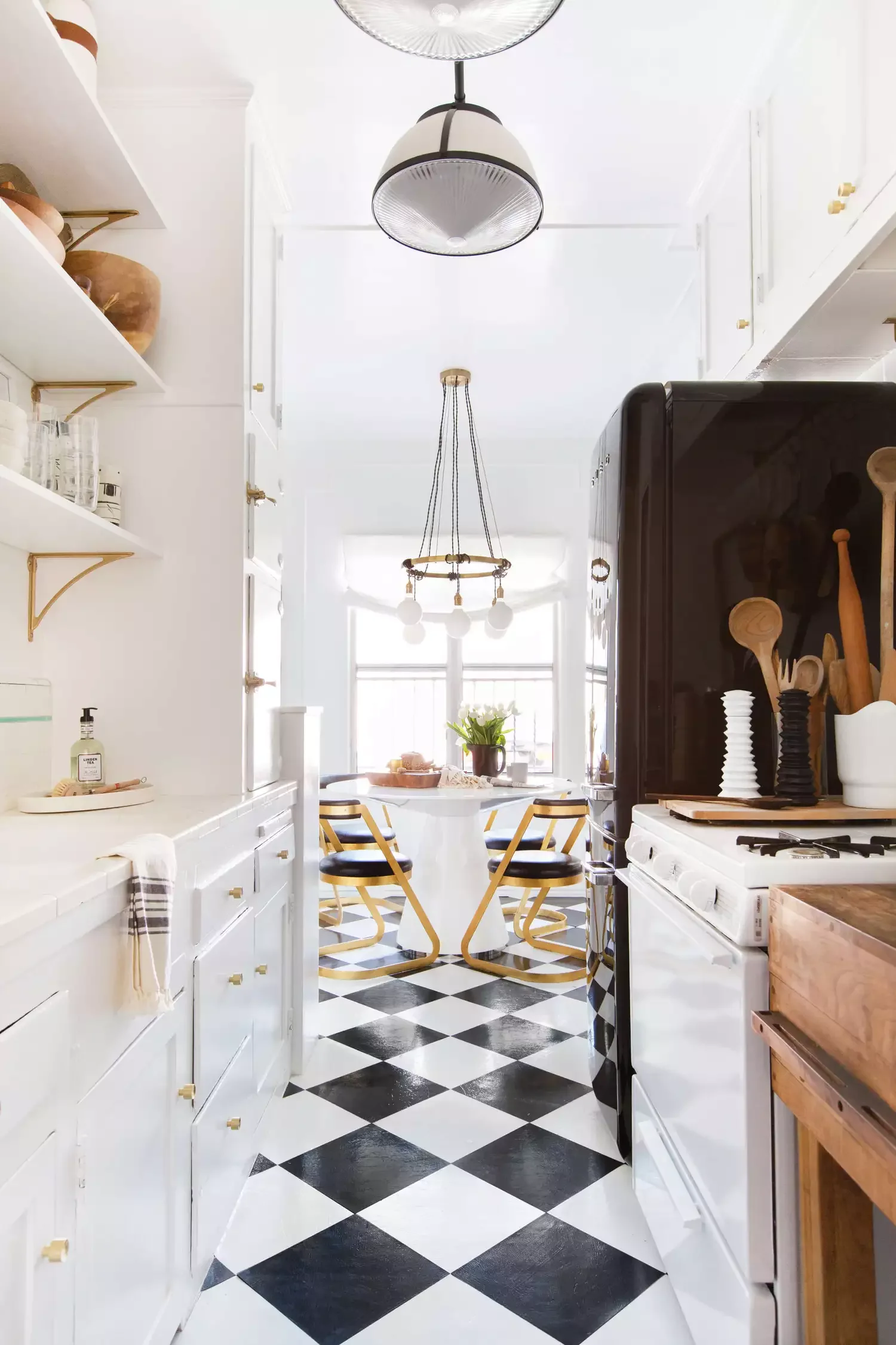 52 Creative Apartment Kitchen Ideas That Keep Your Security Deposit Safe 48 Optimize a Galley Layout