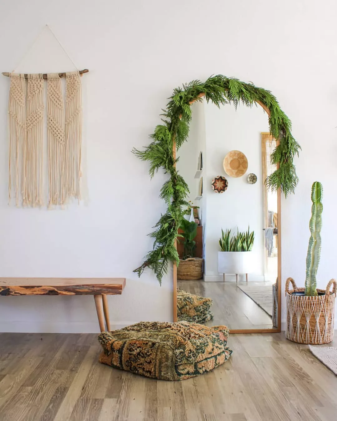 28 Welcoming Entryway Bench Ideas That'll Transform Your Home's First Impression 18 Organic Wood Bench
