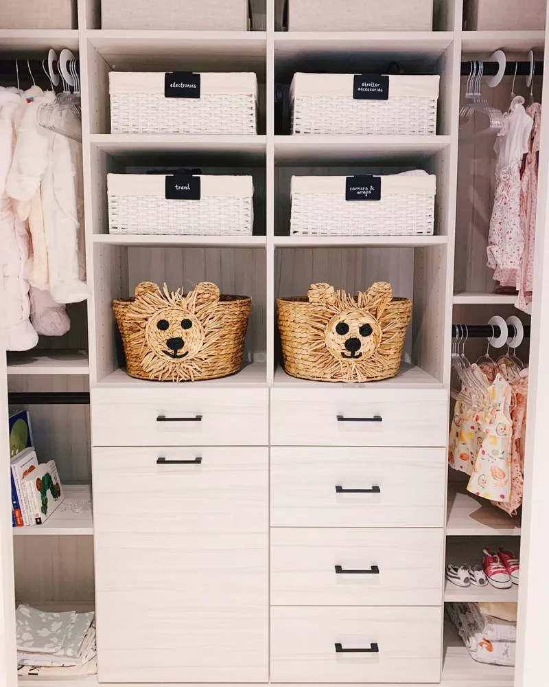 25 Genius Renter-Friendly Projects to Upgrade the Look of Any Apartment 19 Organize Your Closet