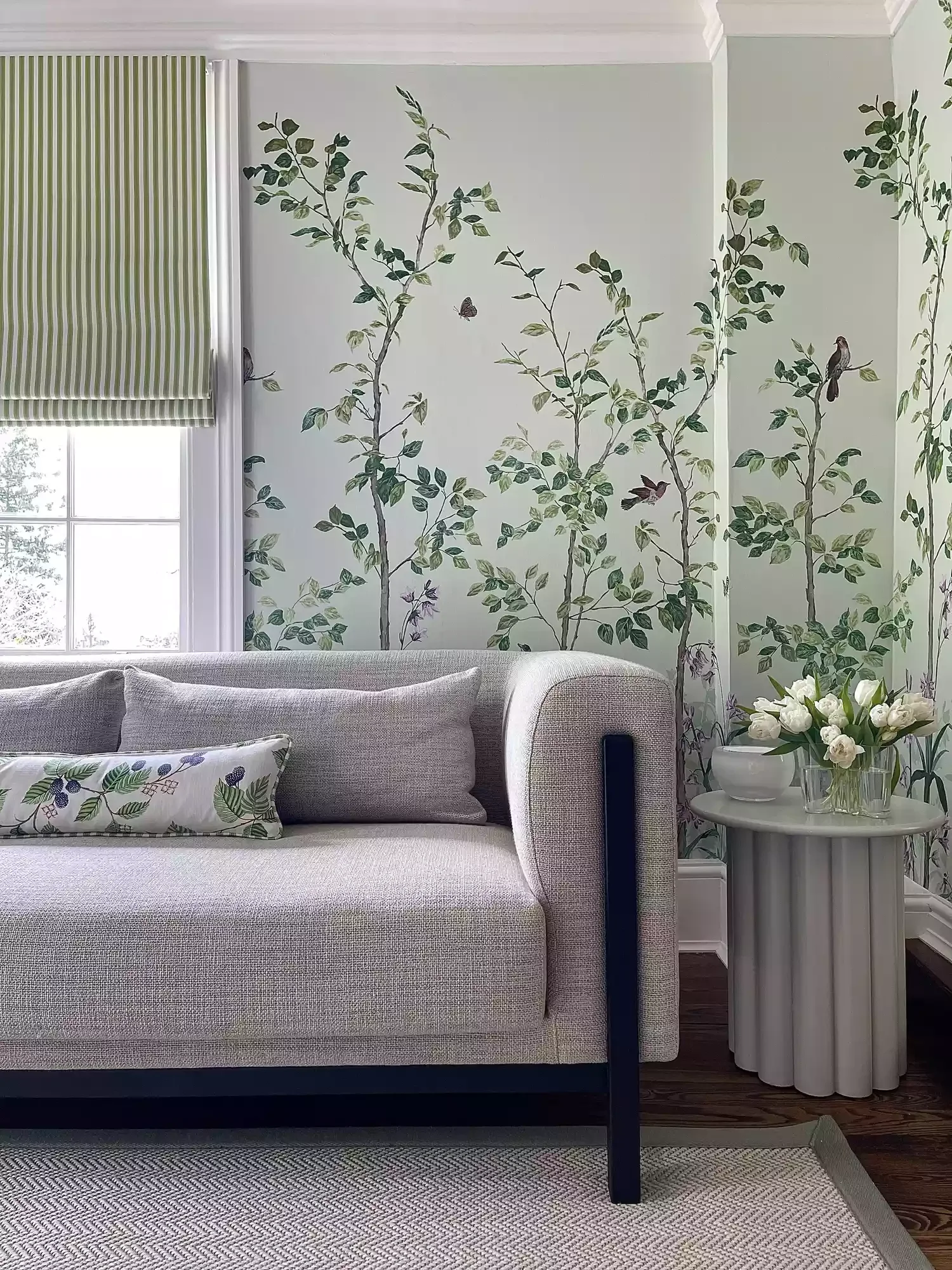35 Stunning Living Room Wallpaper Ideas to Transform Your Space 20 Outdoor Elements