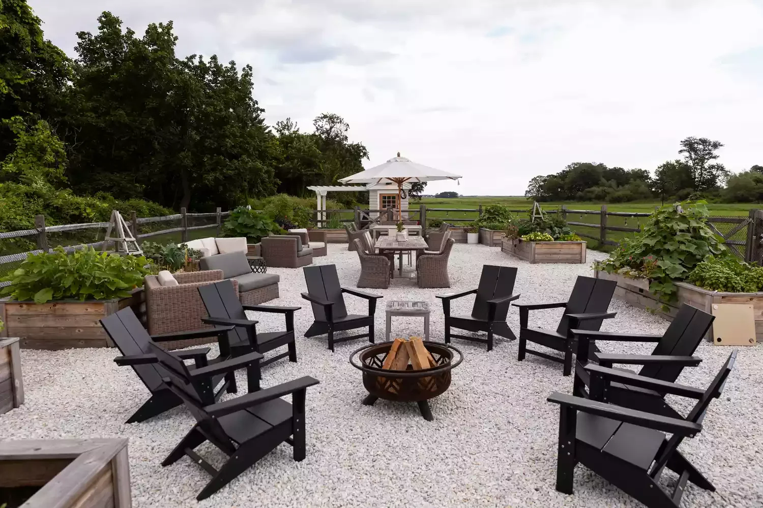 14 Creative Gravel Garden Ideas for a Beautiful Water-Smart Landscape Outdoor Entertainment Area