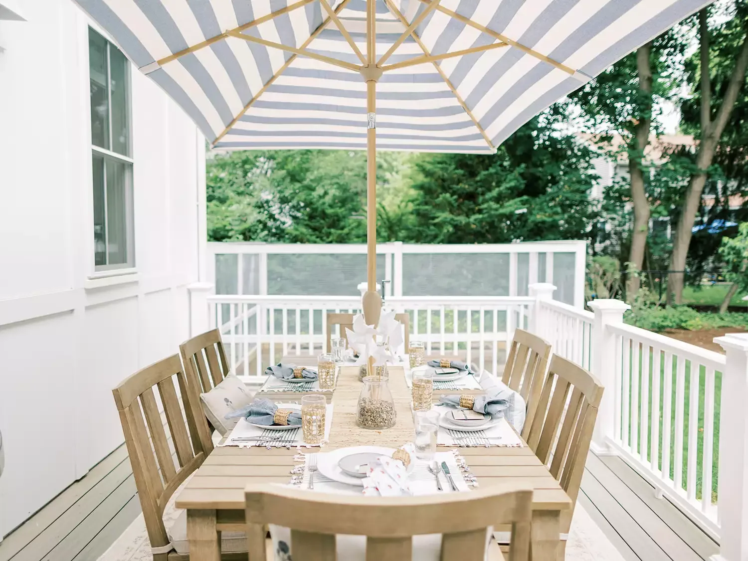 34 Creative Table Runner Ideas to Transform Your Dining Space Outdoor Table Runner