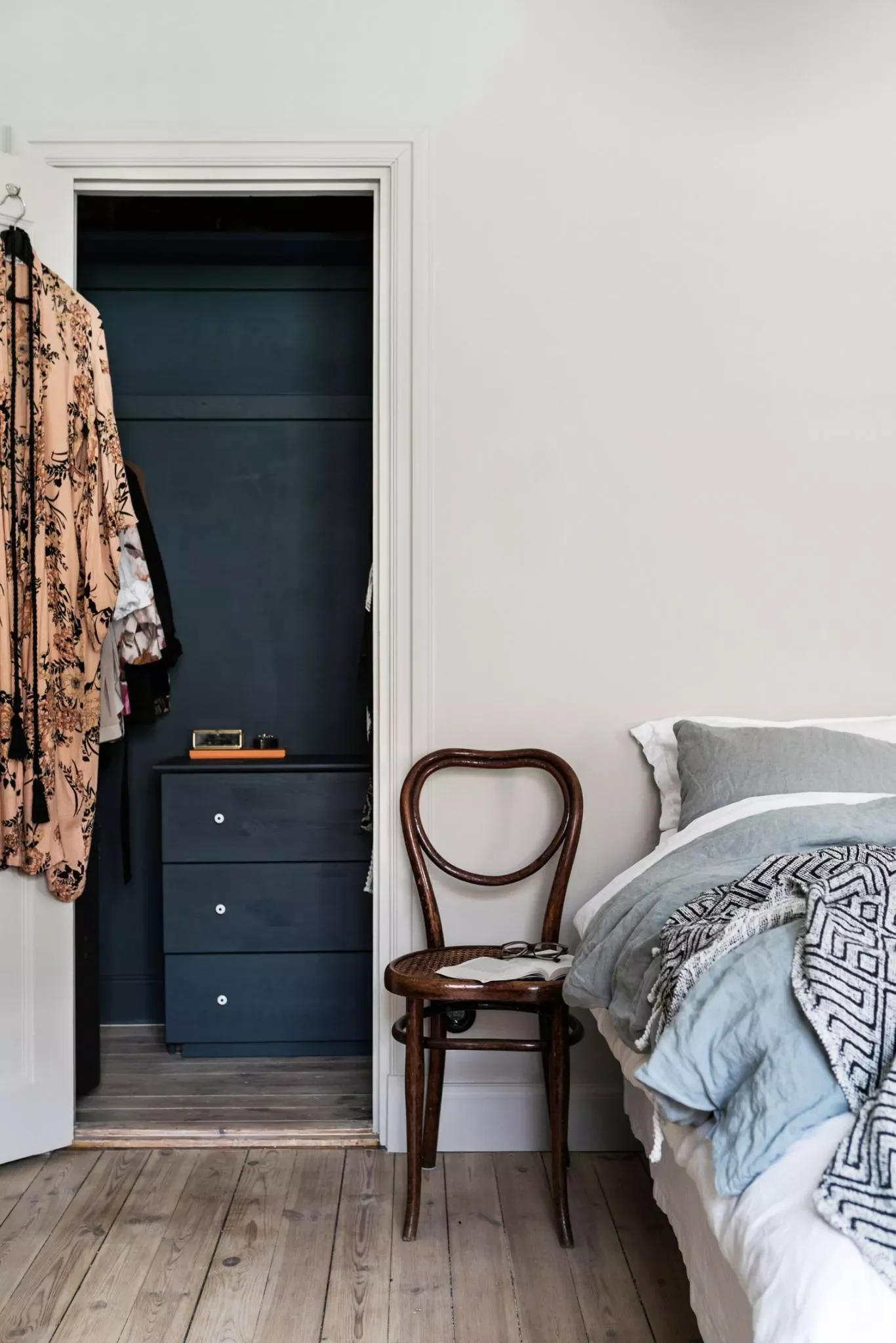 22 Clever Small Walk-In Closet Ideas That Will Transform Your Storage Space Paint It Dark