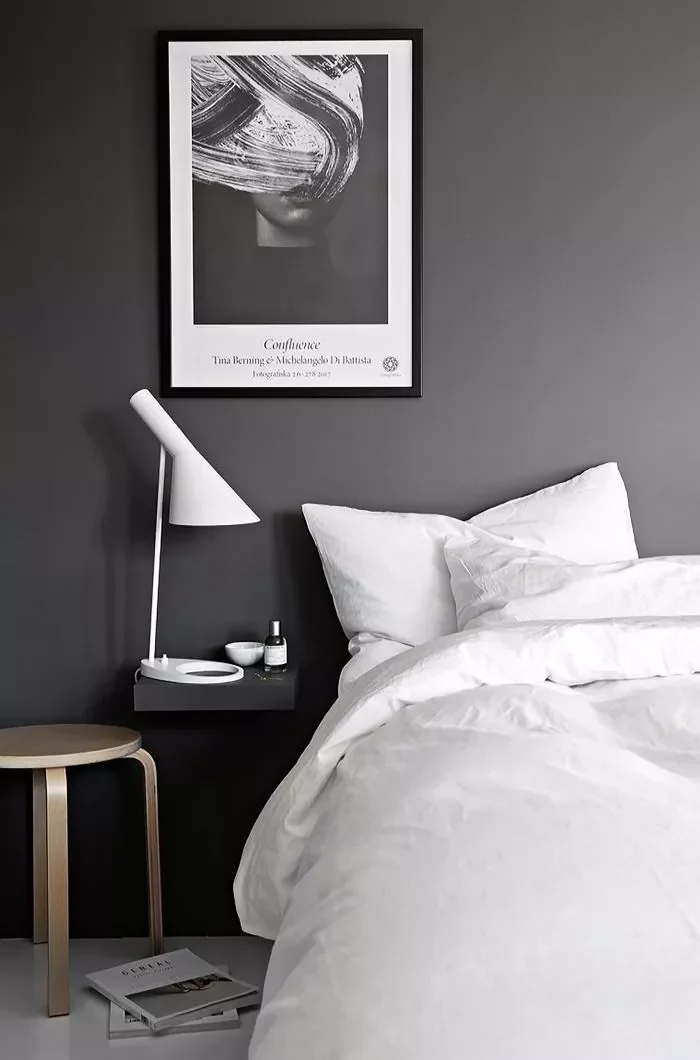 40 Modern Bedroom Ideas That Will Wake Up Your Space 2 Paint One Wall Black