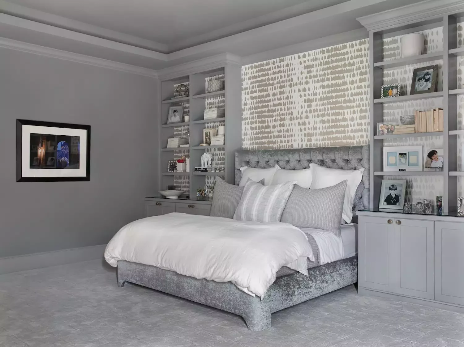 32 Stunning Gray and White Bedroom Ideas for a Classic Look That Never Goes Out of Style 32 Paint Your Built-in Shelving