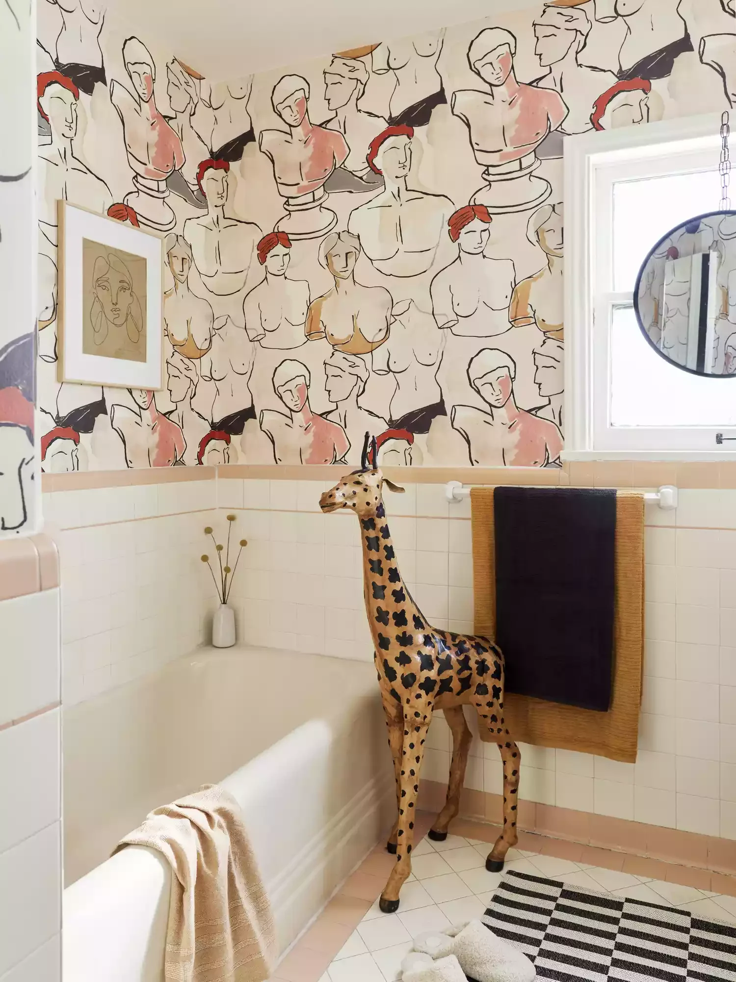 18 Beautiful Beige Bathroom Ideas That Minimalists Absolutely Adore 16 Paint a Mural