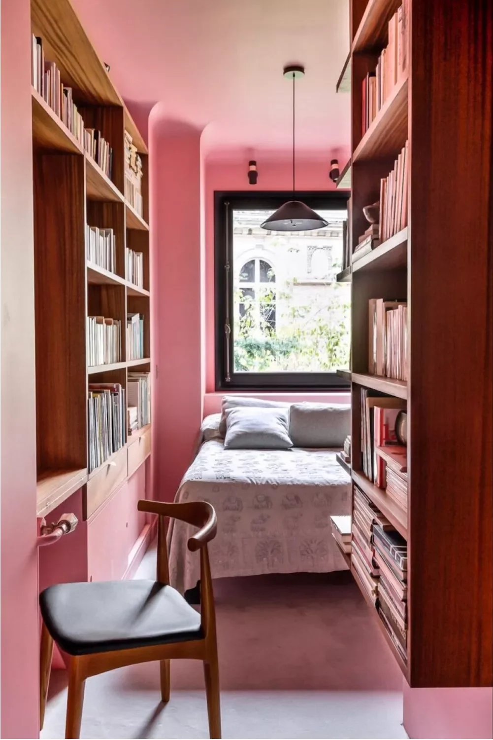45 Bedroom Office Ideas to Perfect Your Work-Life Balance 6 Paint a Small Office Pink