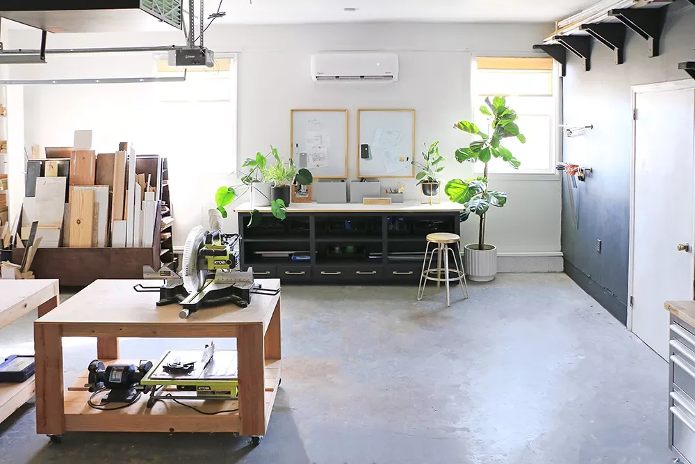 19 Creative Garage Wall Transformations That Will Amaze You Paint an Accent Wall