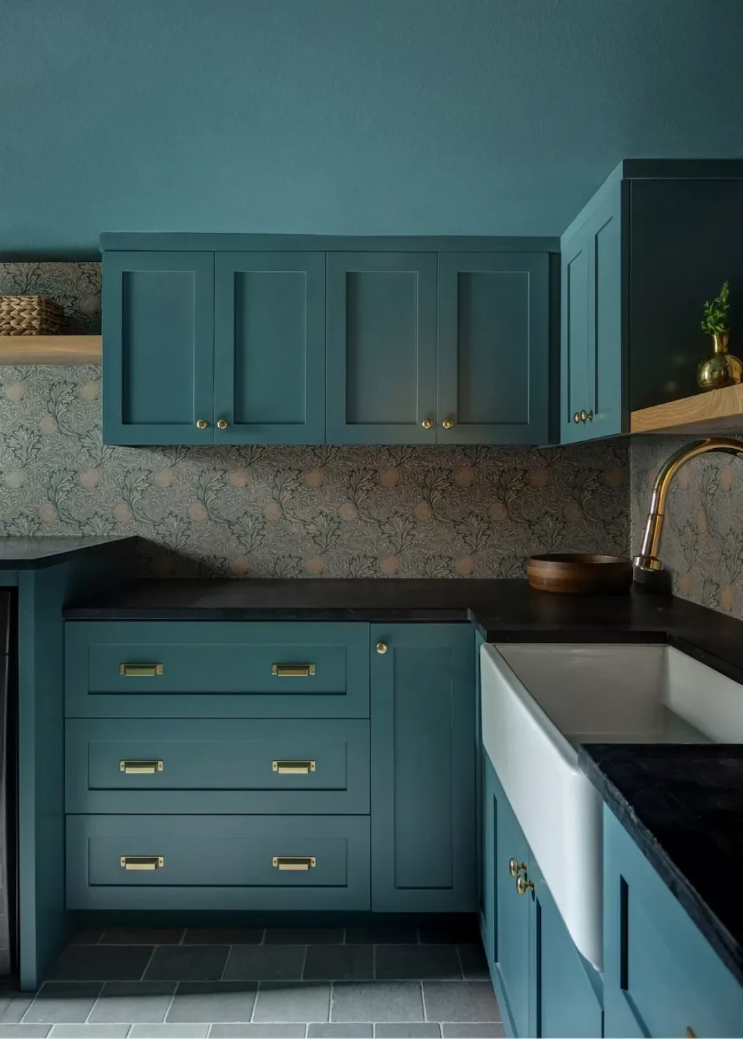 47 Beautiful Blue Room Inspirations to Transform Your Home 26 Paint the Ceiling Blue
