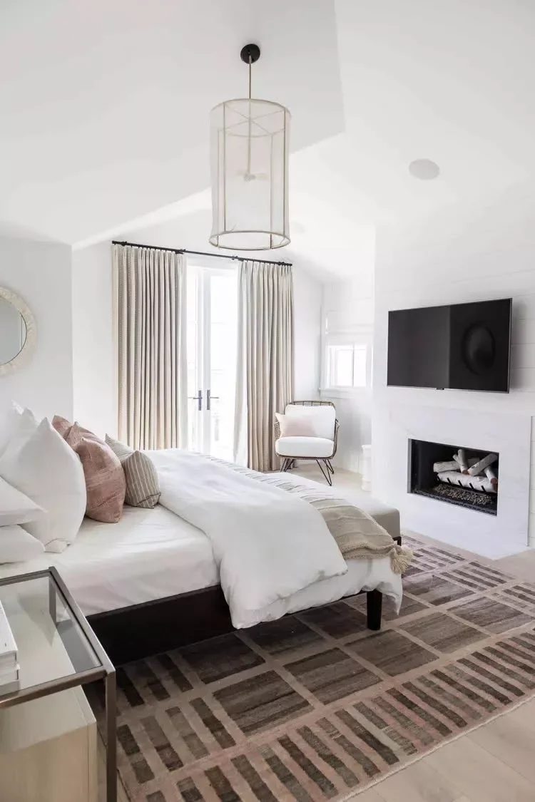 33 Smart Ways to Style Your TV Above the Fireplace Like a Pro 28 Paint the Firebox Black