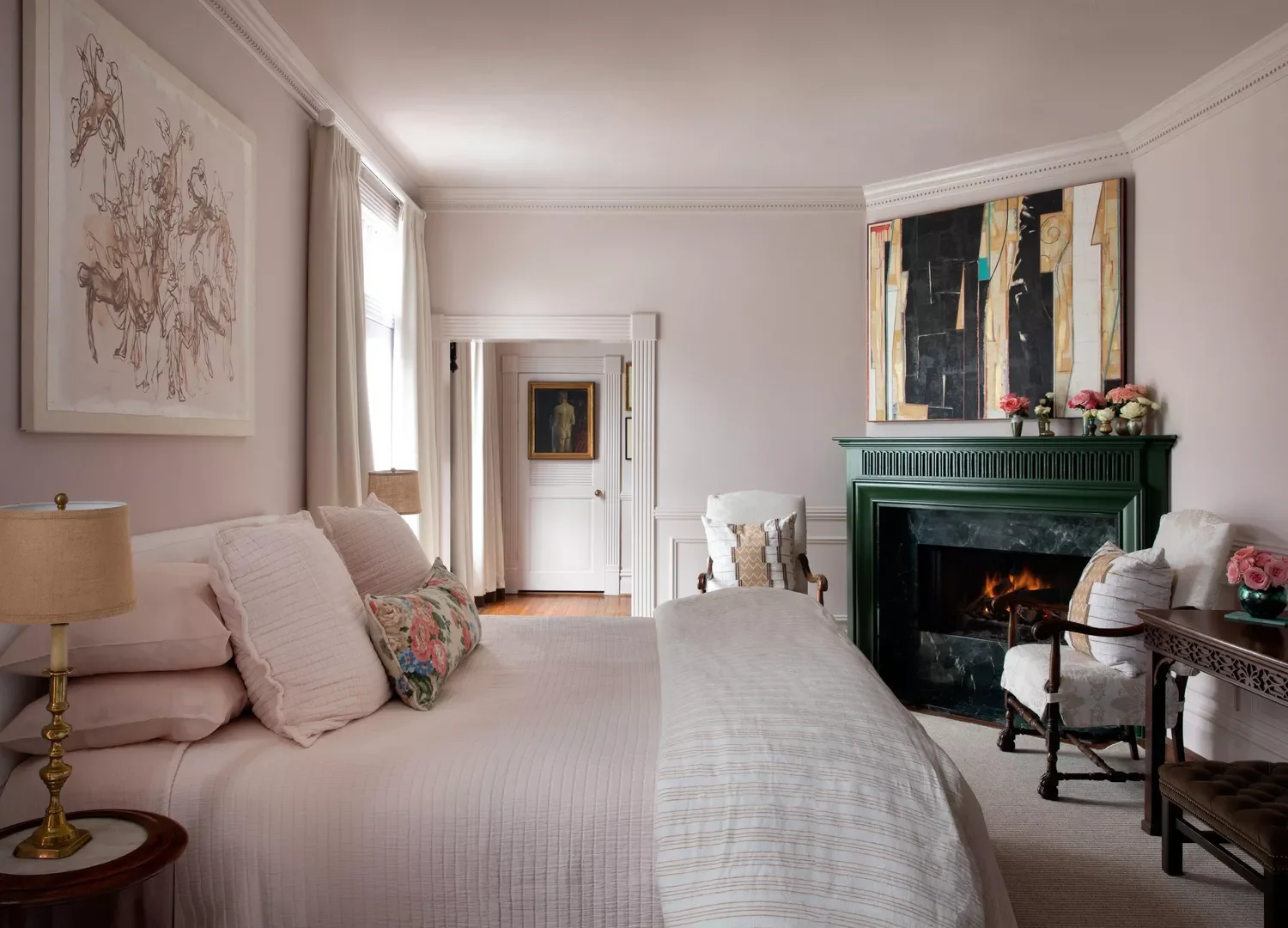 77 Bedroom Design Ideas That Perfectly Balance Personal Style and Sophistication Paint the Mantel