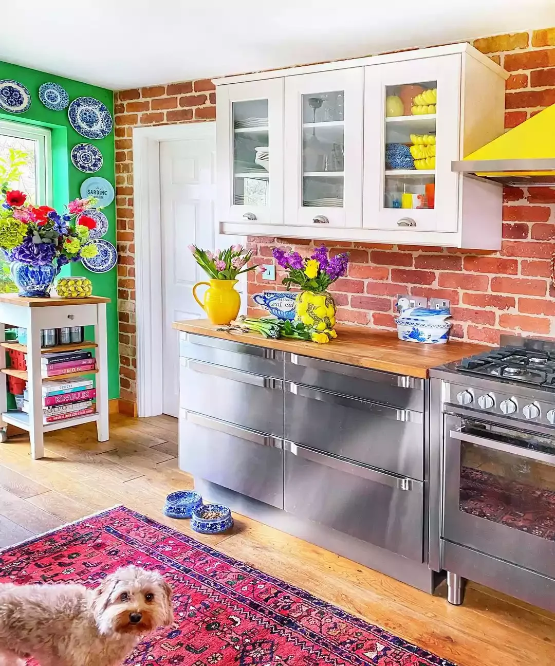 45 Stunning Kitchen Wall Decor Ideas That Transform Your Space 16 Painted Accent Wall