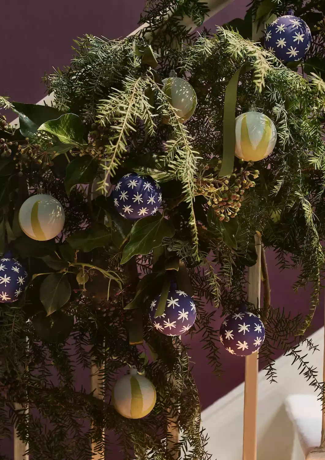 61 Stunning DIY Christmas Garland Ideas to Transform Your Holiday Decor 39 Painted Ornament Garland