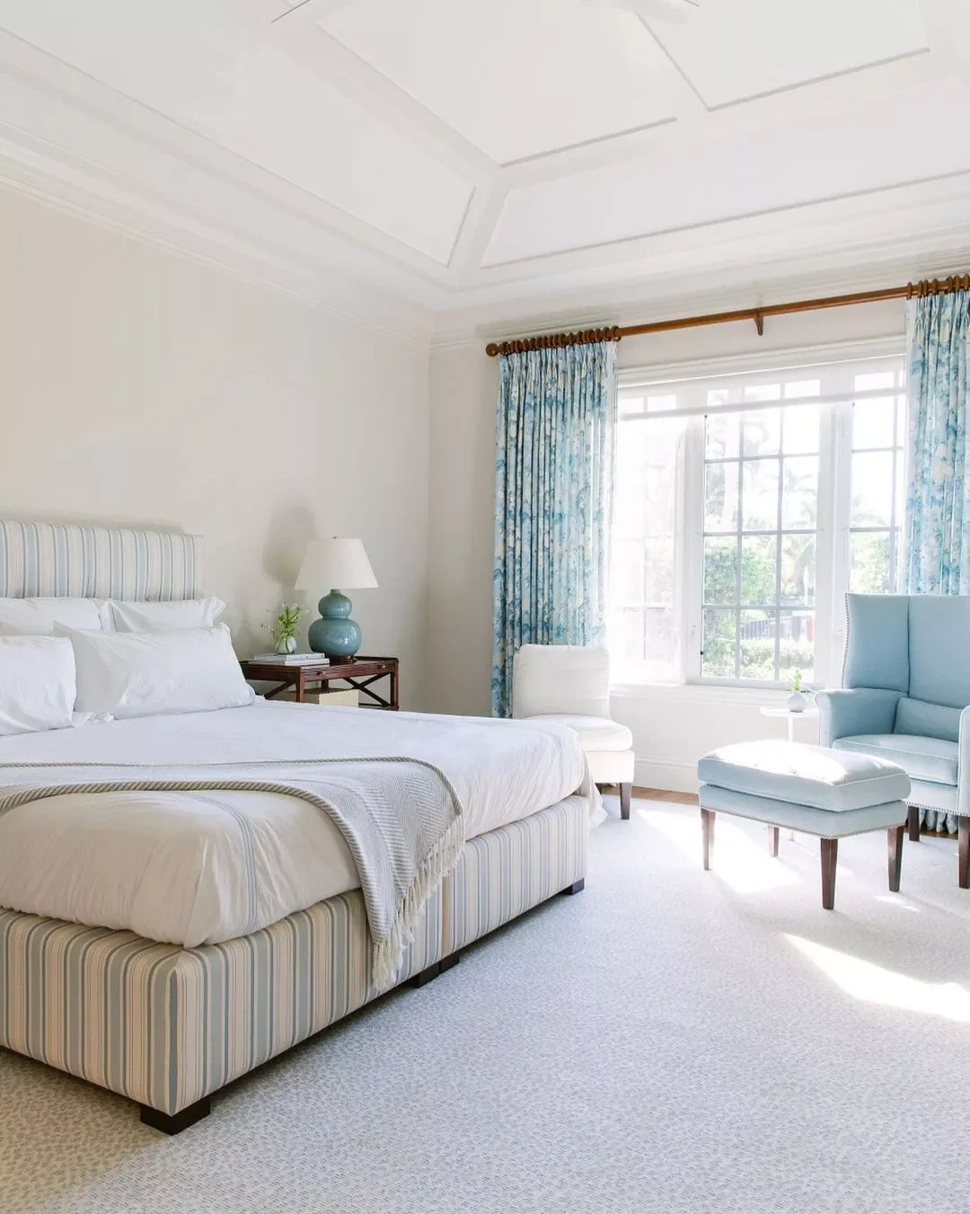 40 Stunning Ceiling Design Ideas to Transform Any Room 38 Painted White Beams