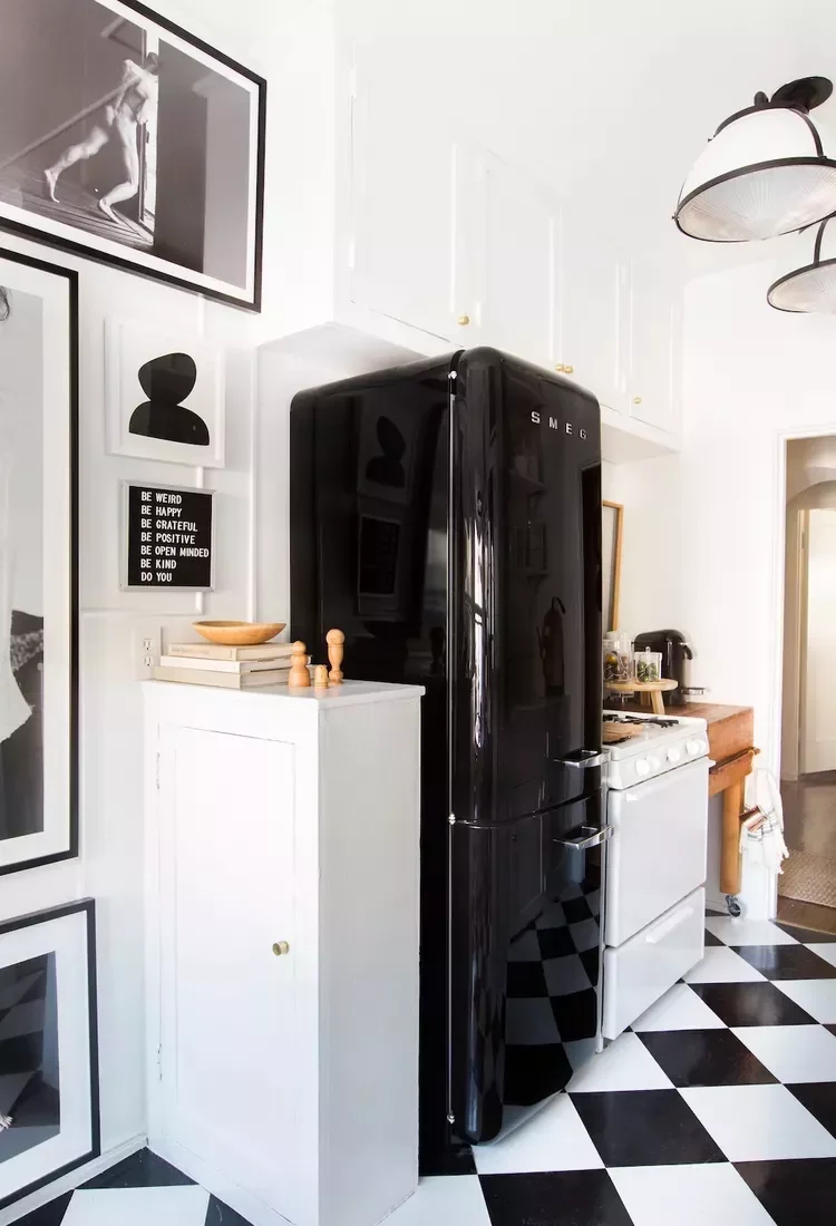 58 Creative Kitchen Decorating Ideas to Transform Your Space with Style Pair Black and White