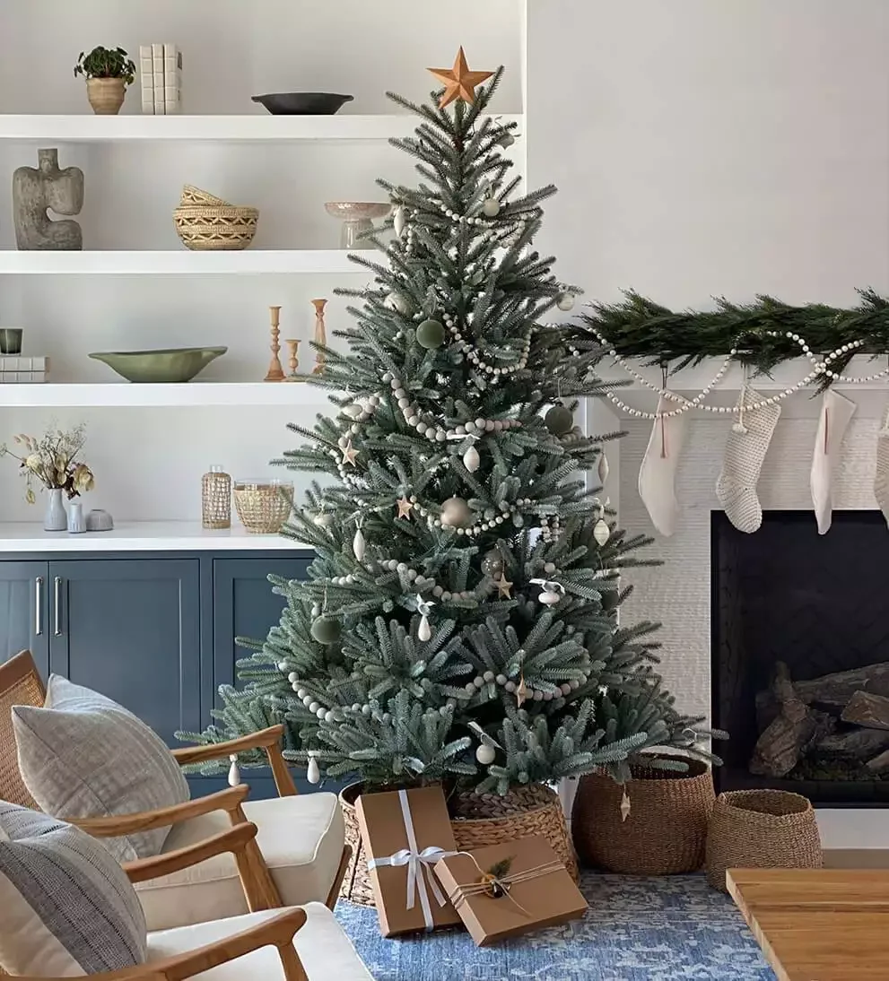 50 Christmas Decorating Ideas That Create a Designer Wonderland Pair Cream and Green
