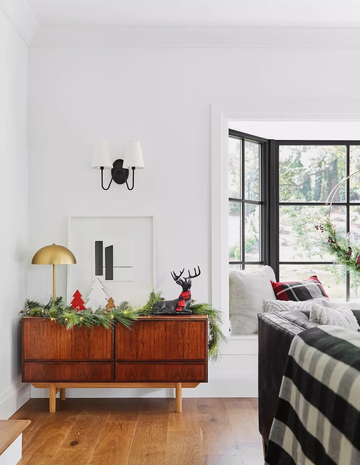 115 Stunning Christmas Decorating Ideas to Transform Your Home This Holiday Season Pair Red and Black