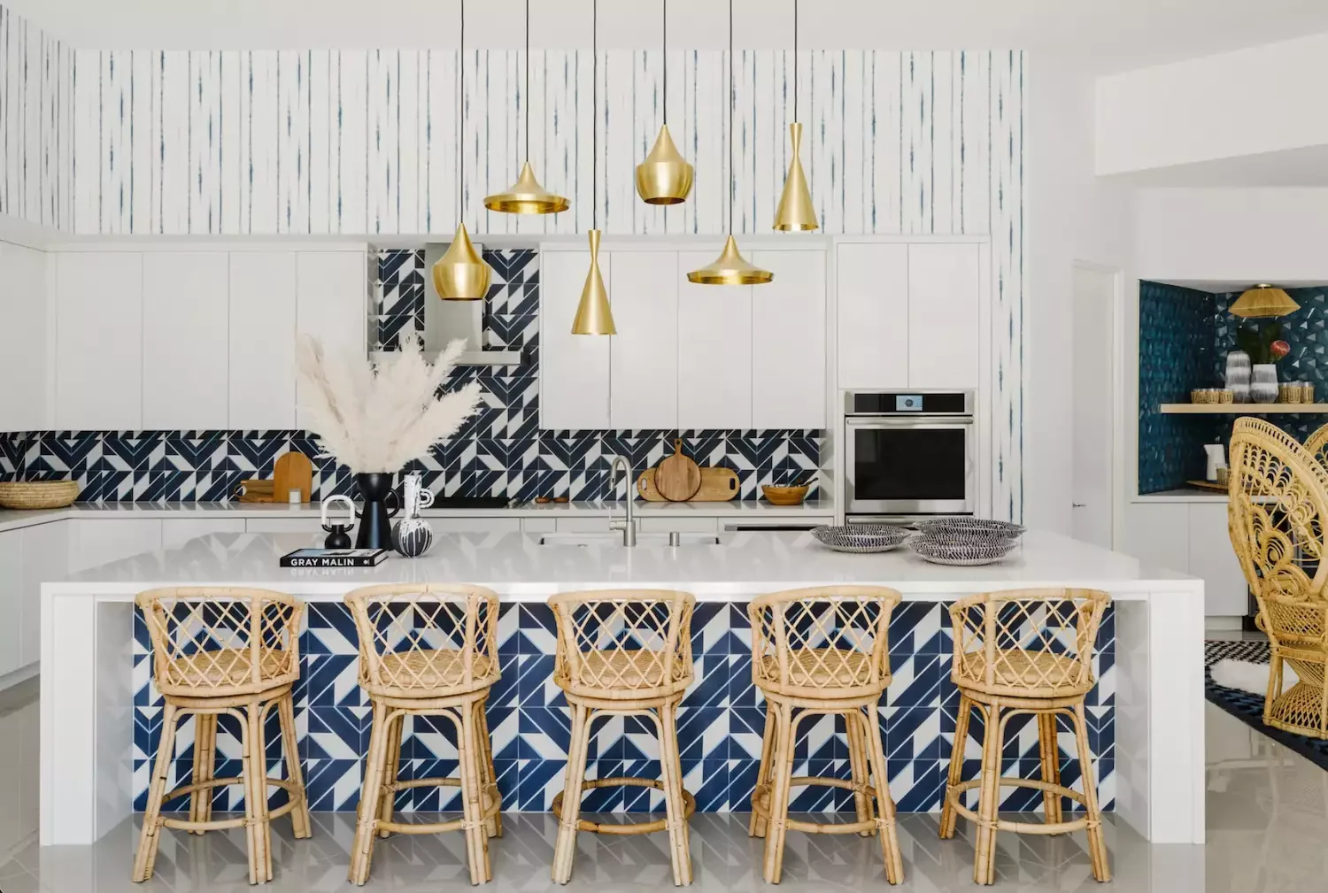 37 Stunning Kitchen Wallpaper Ideas That Will Transform Your Space Pair With Bold Tile