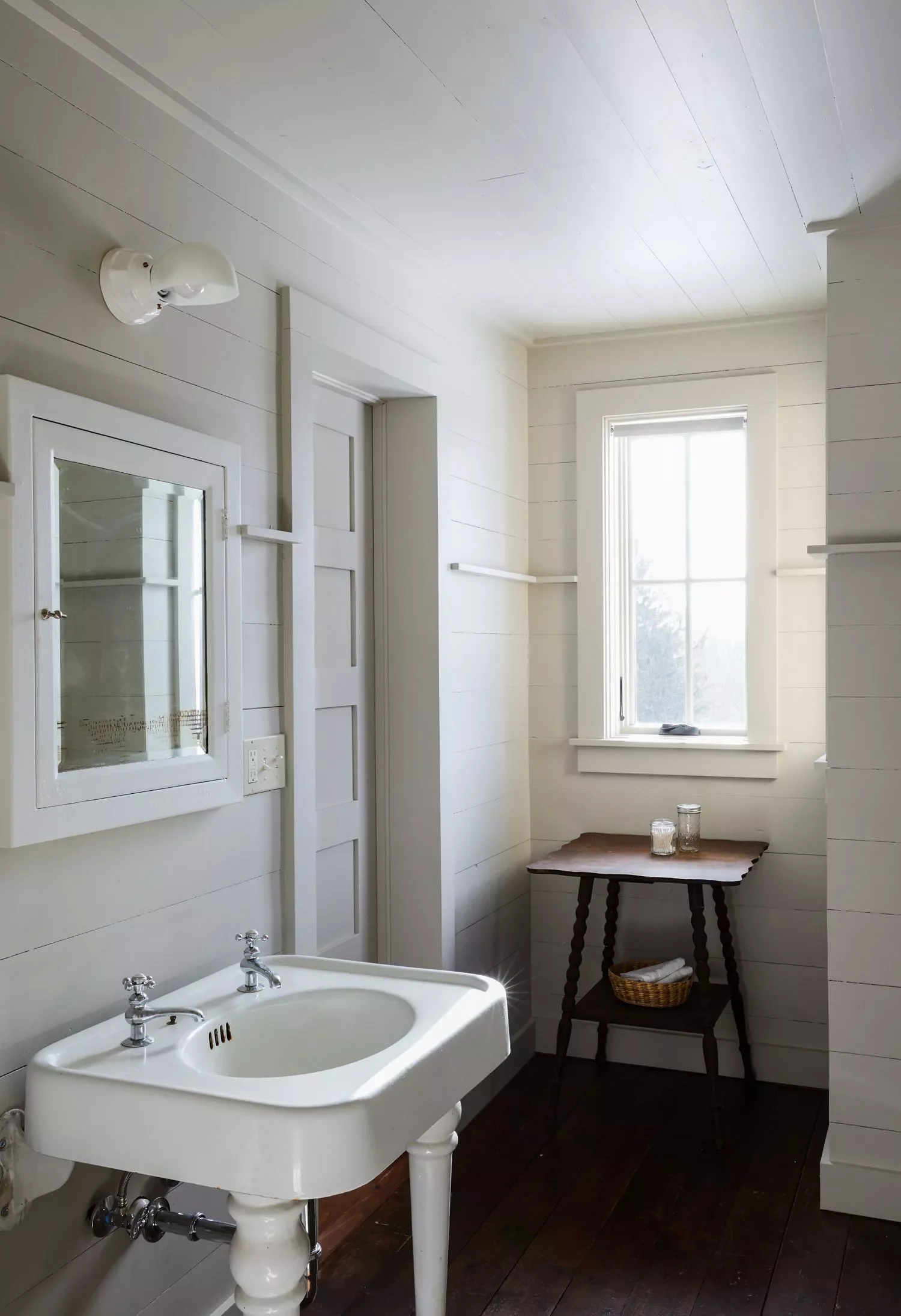 39 Stunning Shiplap Bathroom Design Ideas: From Farmhouse Charm to Modern Elegance 36 Paired With Antiques