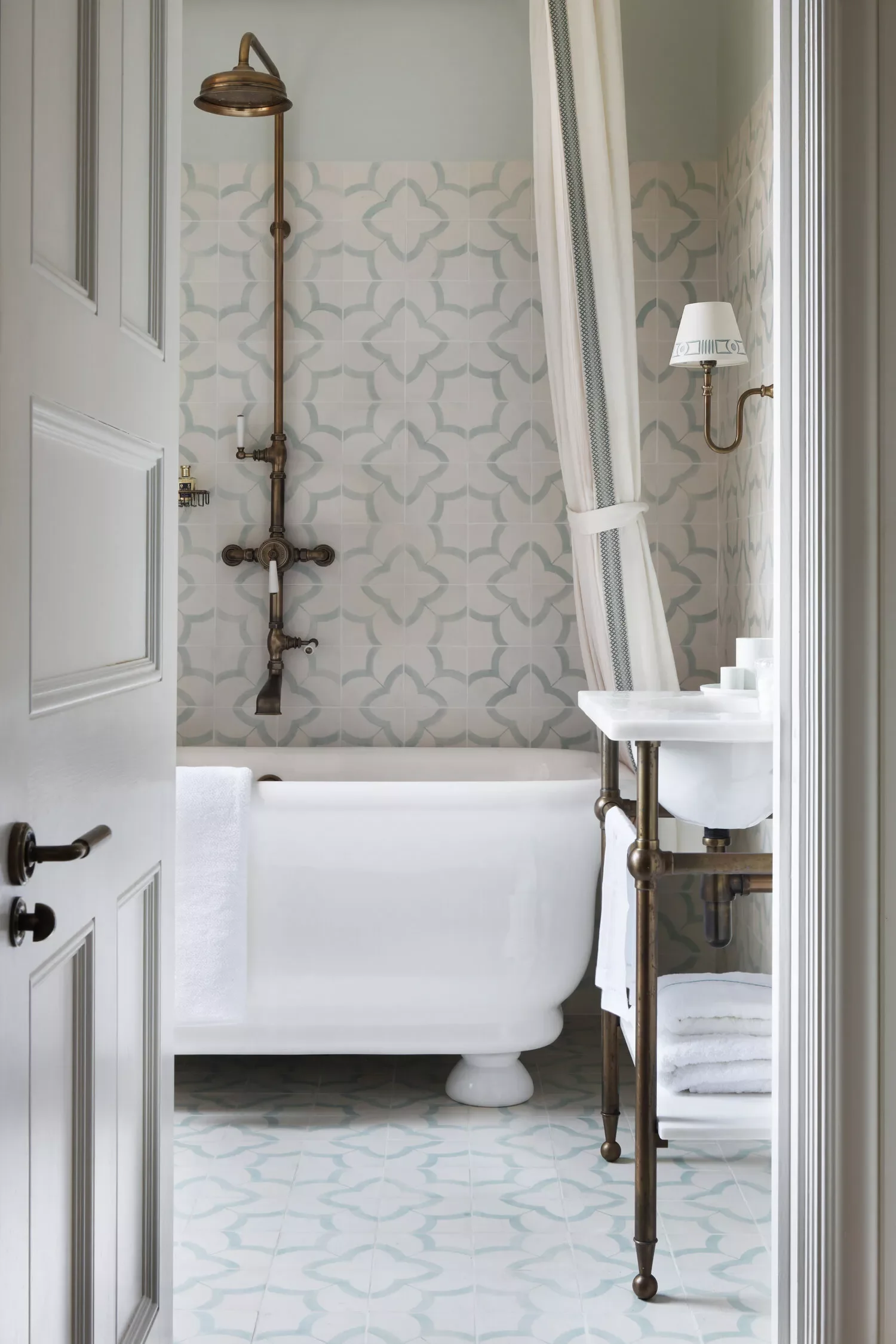 41 Stunning Bathroom Color Ideas to Transform Your Space Pale Blue + White