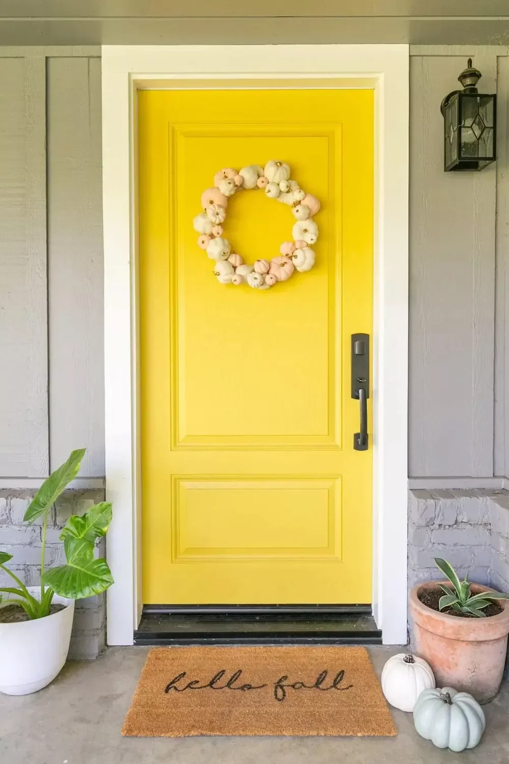 66 Beautiful Fall Wreath DIY Ideas to Welcome Autumn Into Your Home 10 Pale Mini Pumpkins Wreath