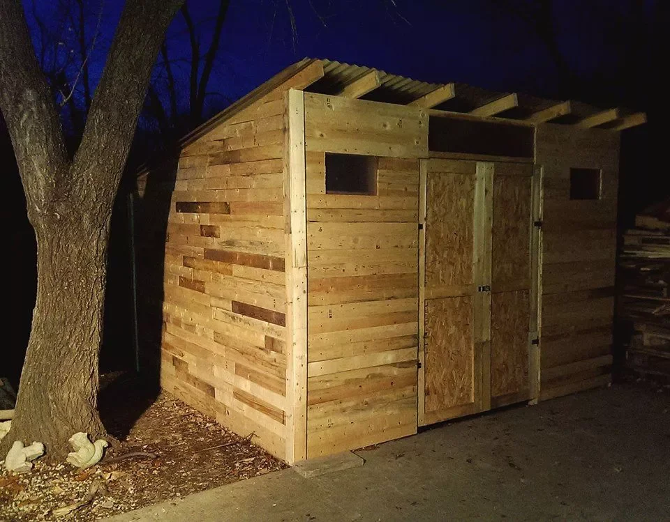 60 Creative Wood Pallet Furniture Projects That Won't Break Your Budget Pallet Shed