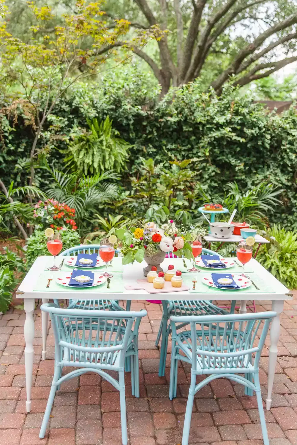 26 Outdoor Privacy Screen Ideas That Create a Private Sanctuary Palms and Ferns