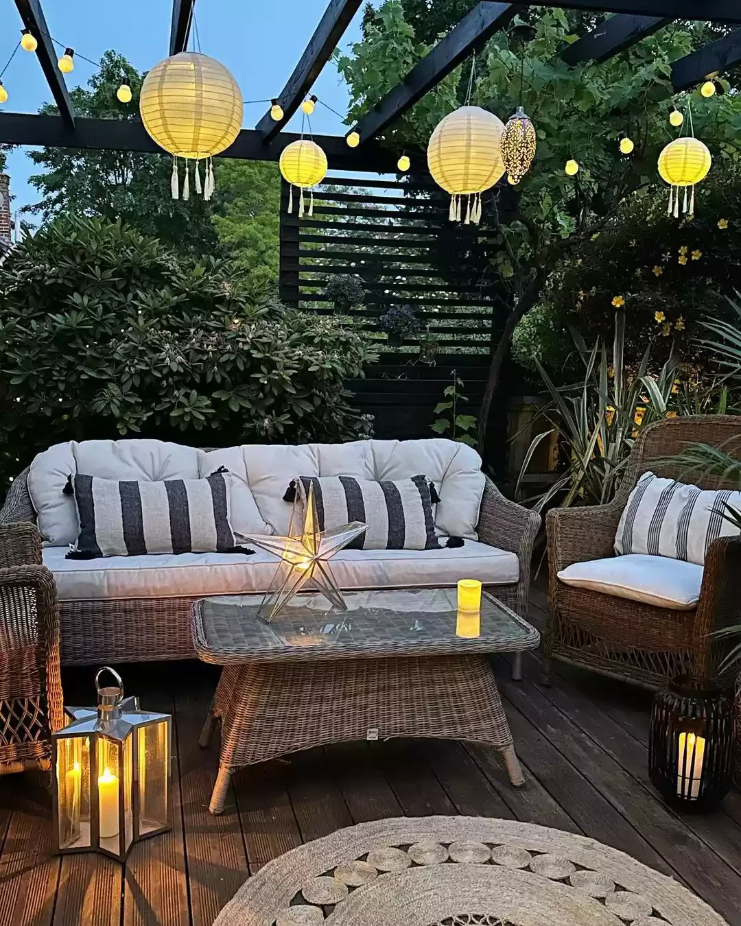 15 Stunning Pergola Lighting Ideas That Will Transform Your Outdoor Space 10 Paper Lanterns