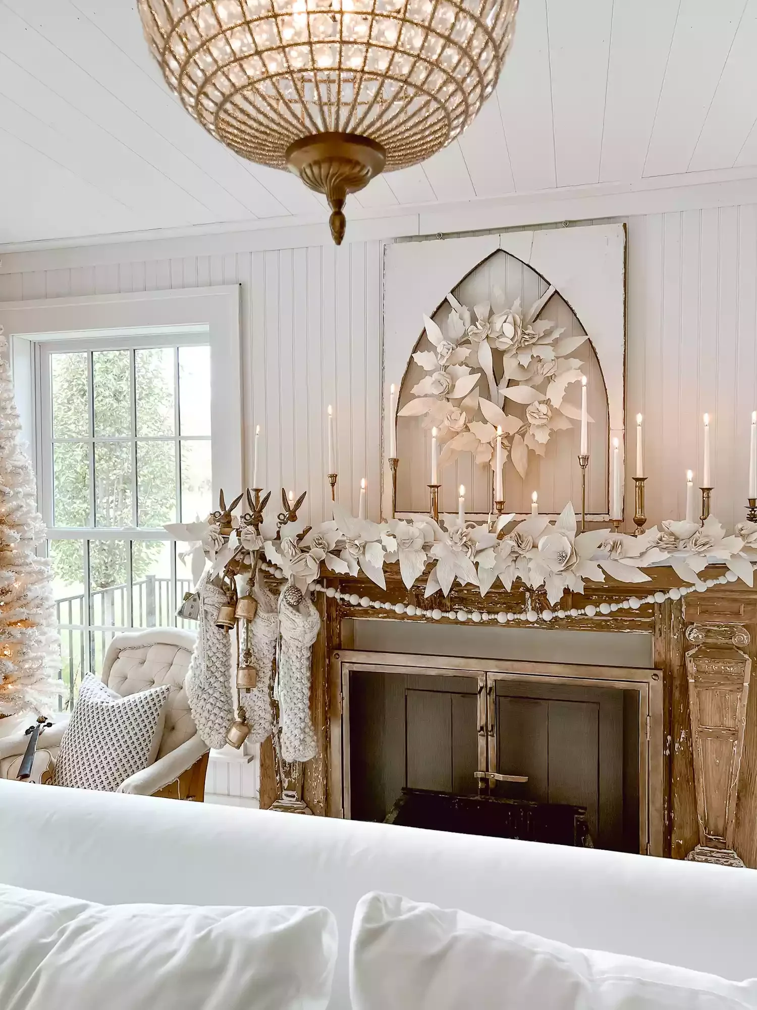 75 Stunning DIY Holiday Wreath Ideas to Transform Every Space in Your Home 32 Paper Wreath