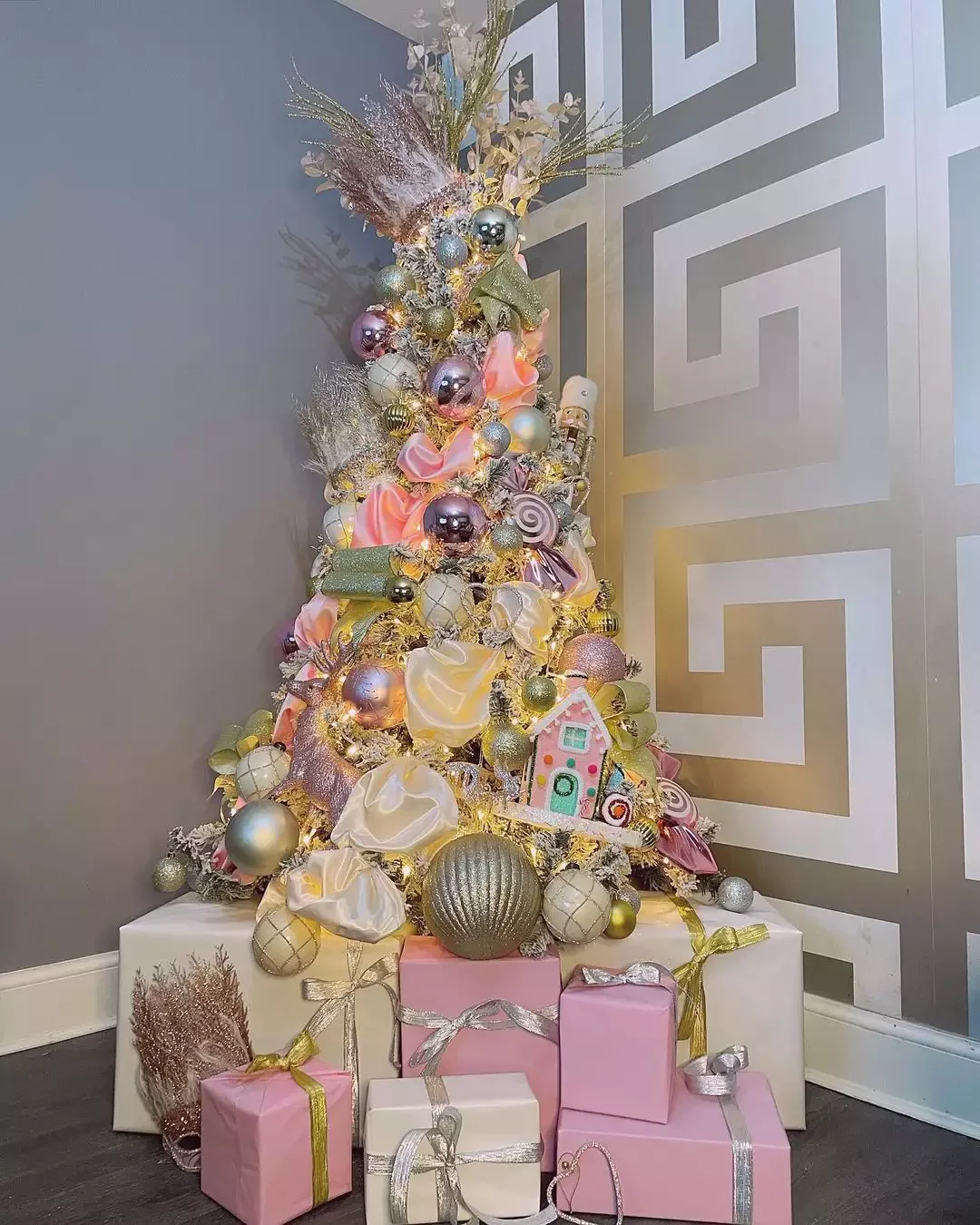 60 Stunning Christmas Tree Ideas to Transform Your Home This Holiday Season 34 Pastel Colors