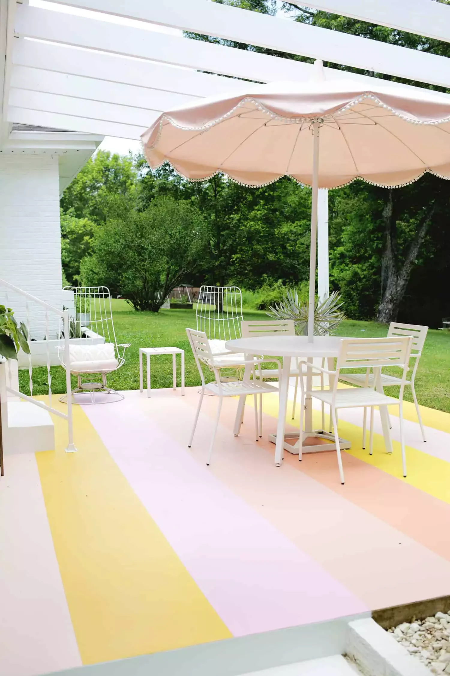 47 Fresh Spring Decorating Ideas to Welcome the New Season 45 Pastel Rainbow Patio
