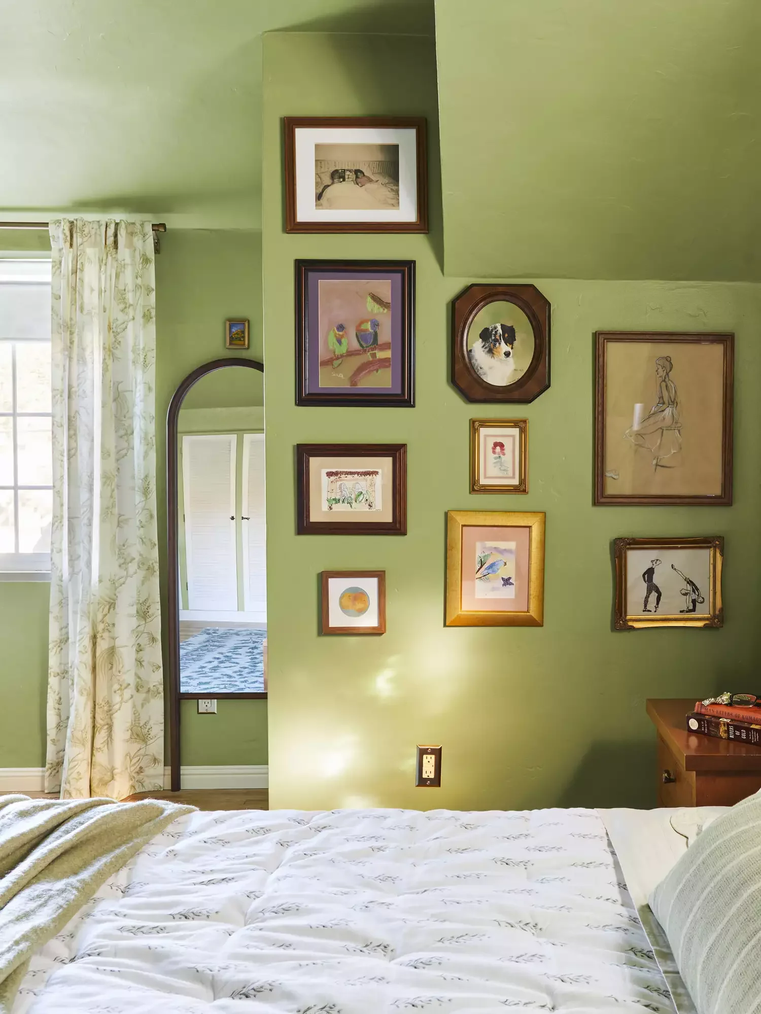 26 Creative Family Photo Wall Ideas That Will Transform Your Home 19 Pay Homage to Your Little Artist