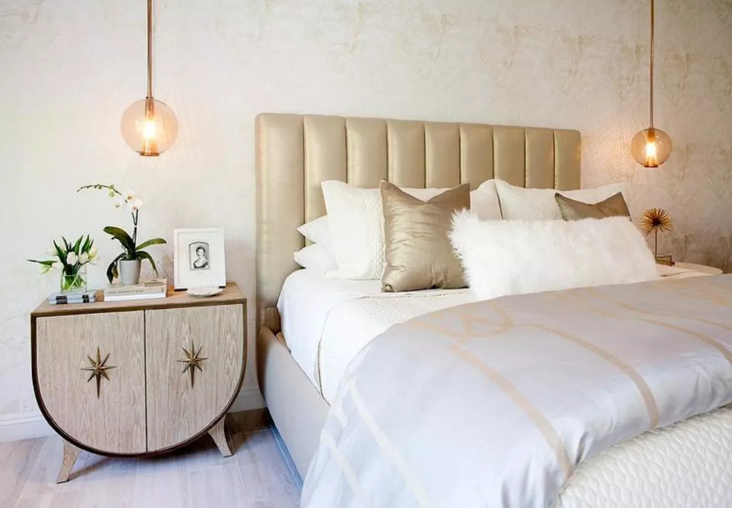 24 Brilliant Primary Bedroom Lighting Ideas That Transform Your Space 4 Pendant Lights Are Stylish and Space-Saving