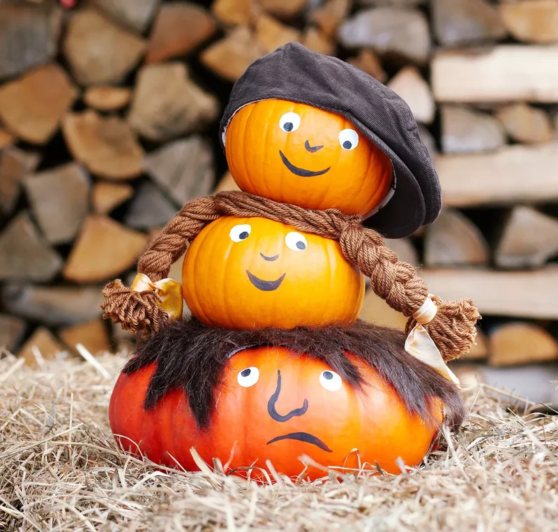 46 Creative Pumpkin Painting Ideas for Fall Home Decor 15 People Stack Pumpkins