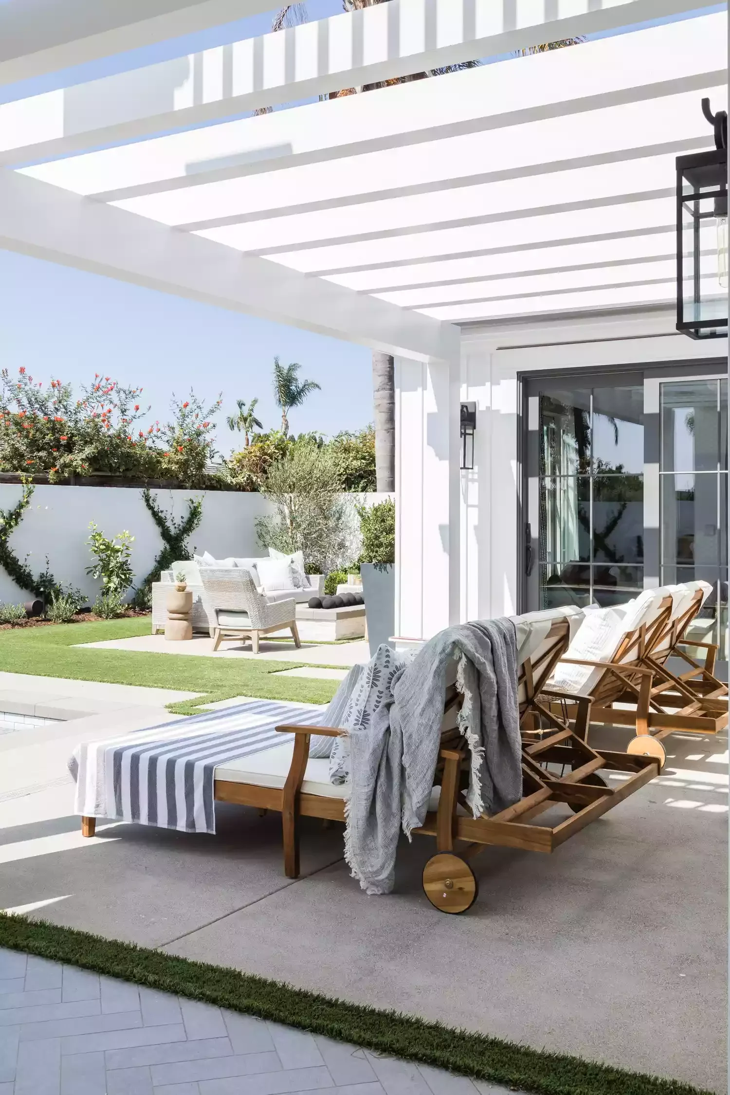 21 Budget Covered Deck Ideas That Transform Your Outdoor Space Pergola-Style Covering