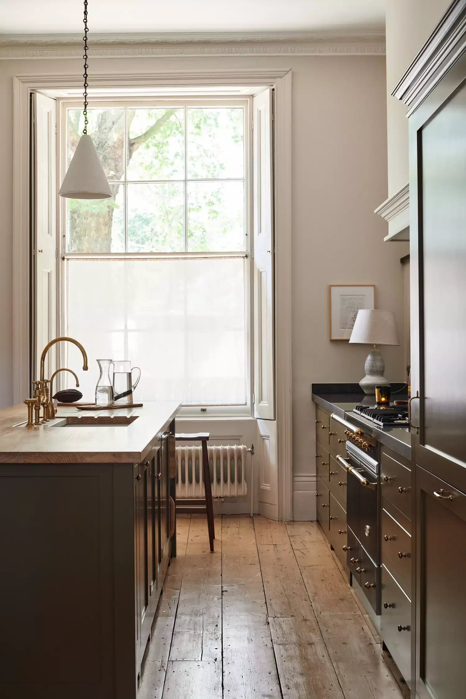 21 Creative Window Trim Ideas to Transform Your Room's Style 7 Period Moldings