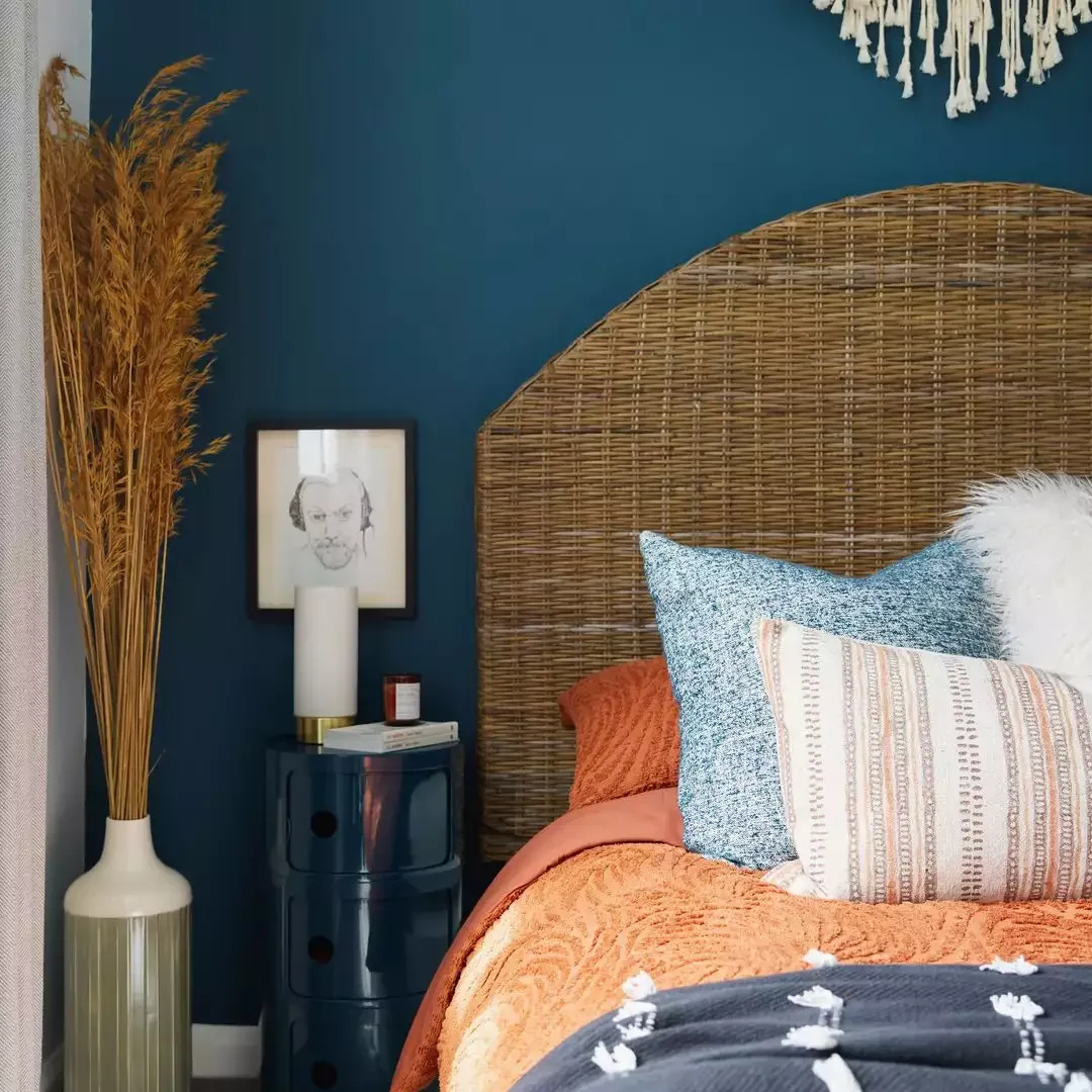 18 Affordable Bedroom Makeover Ideas You Can Start Today 12 Pick Up Dried Flowers