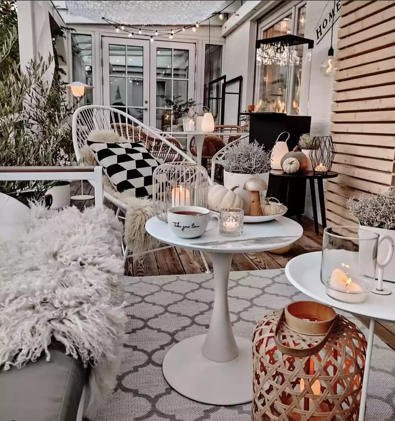 19 Brilliant Deck Lighting Ideas That Will Transform Your Outdoor Oasis 15 Pillar Candles