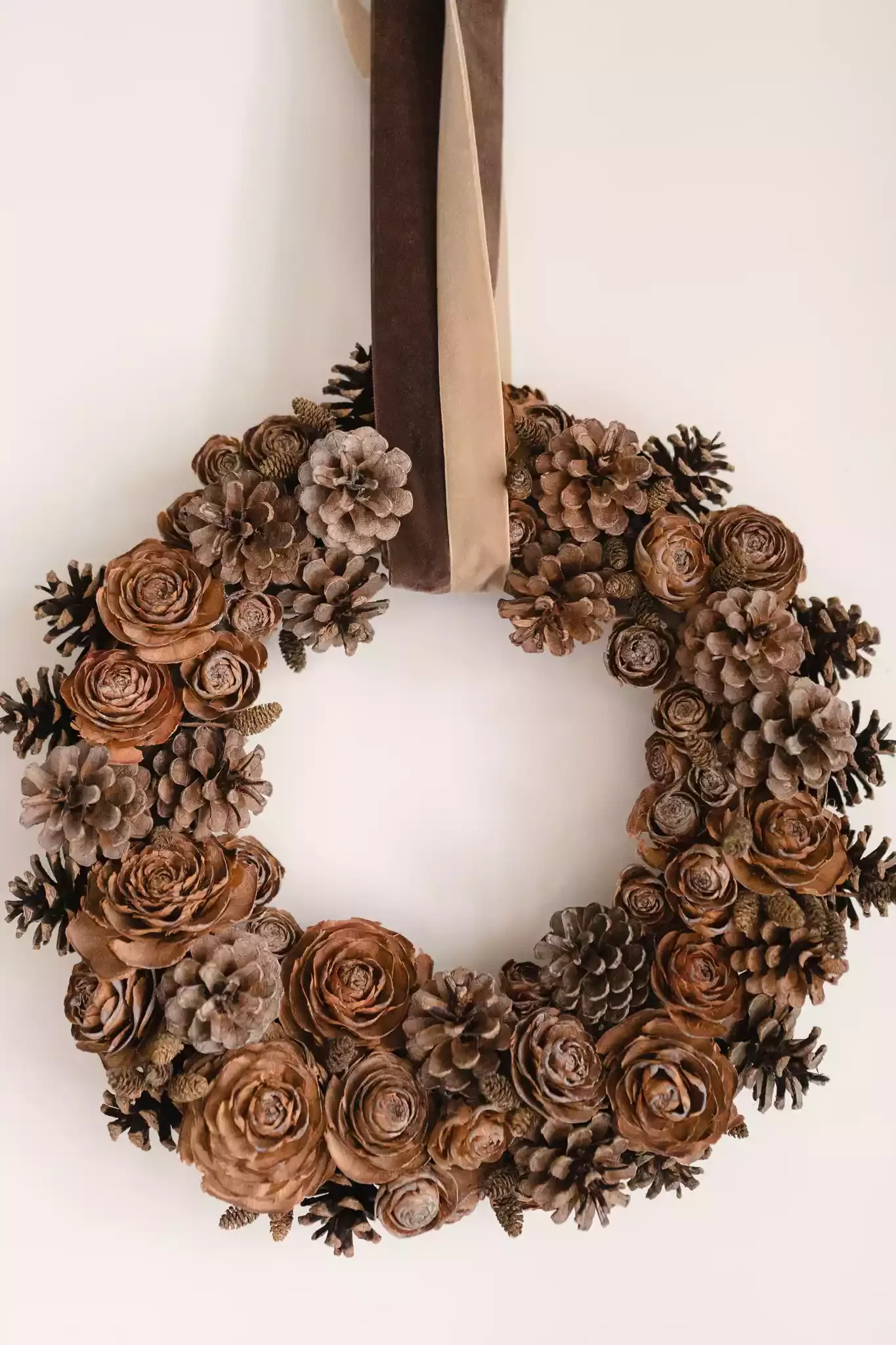 75 Stunning DIY Holiday Wreath Ideas to Transform Every Space in Your Home 12 Pine Cone Wreath