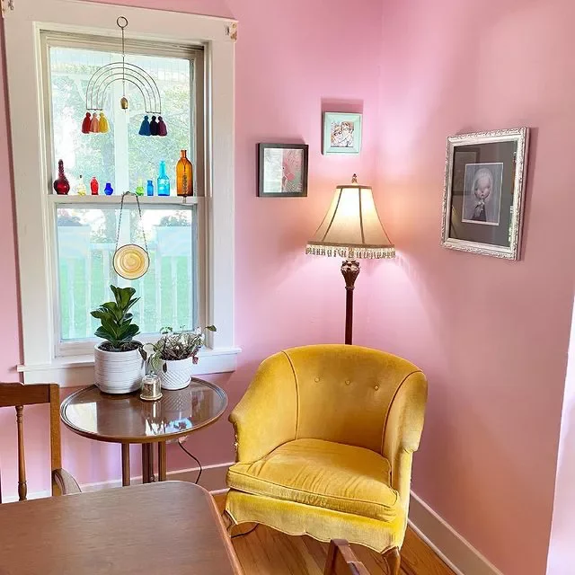 27 Beautiful Pink Room Designs That Will Transform Your Home 3 Pink Reading Nook