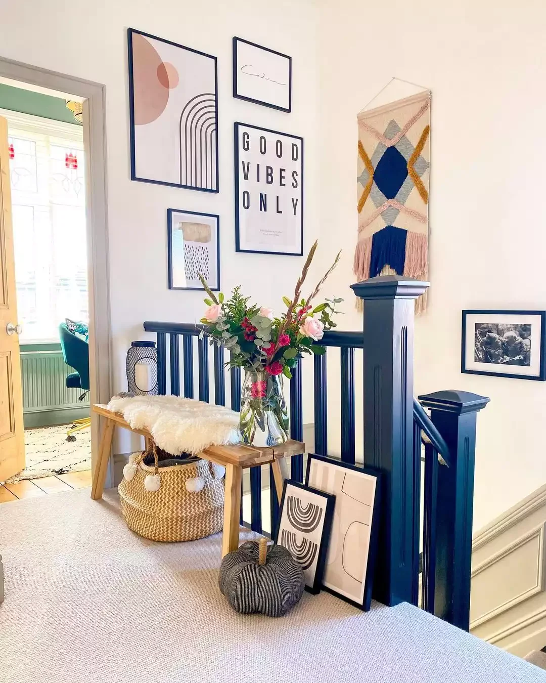 24 Creative Staircase Landing Decorating Ideas to Transform Your Space 22 Place a Bench in the Landing