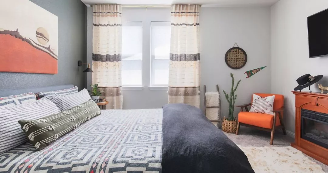 16 Western Bedroom Ideas That Transform Your Space Plan Around a Statement Piece