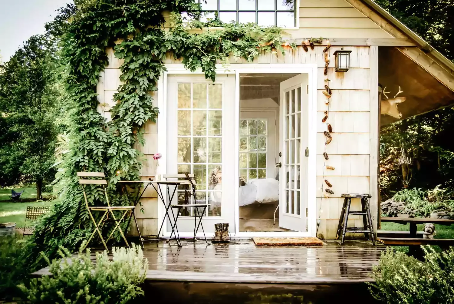54 Small Patio Ideas That Will Transform Your Outdoor Space Plant Climbing Vines