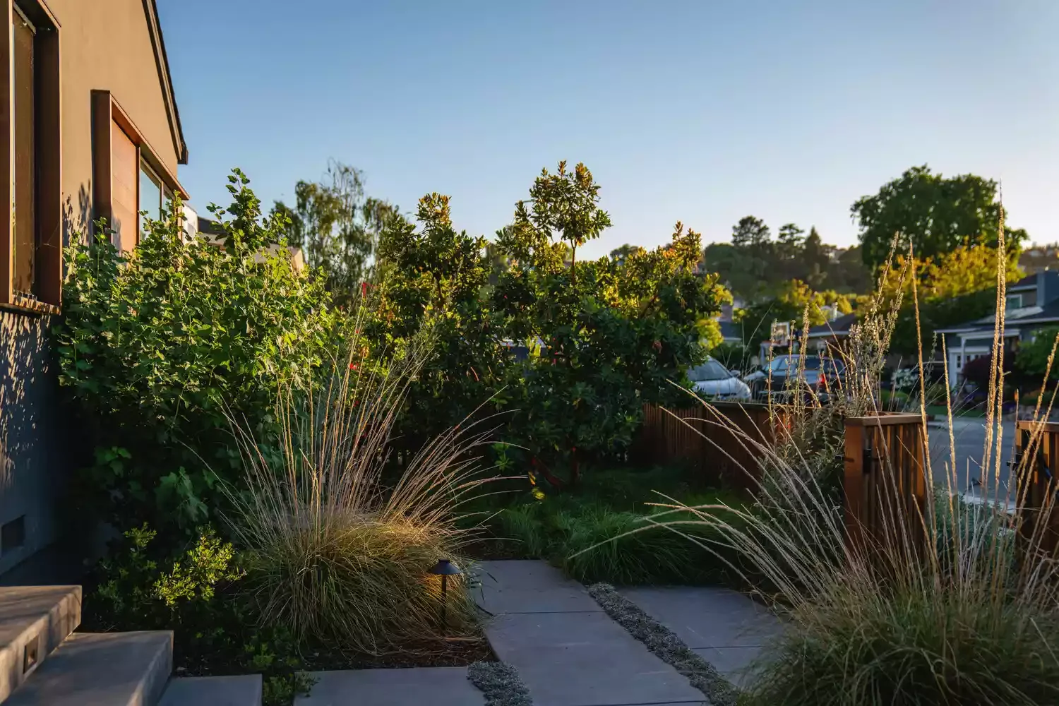 47 Small Front Yard Landscaping Ideas That Will Transform Your Home's Curb Appeal Plant Native Grasses