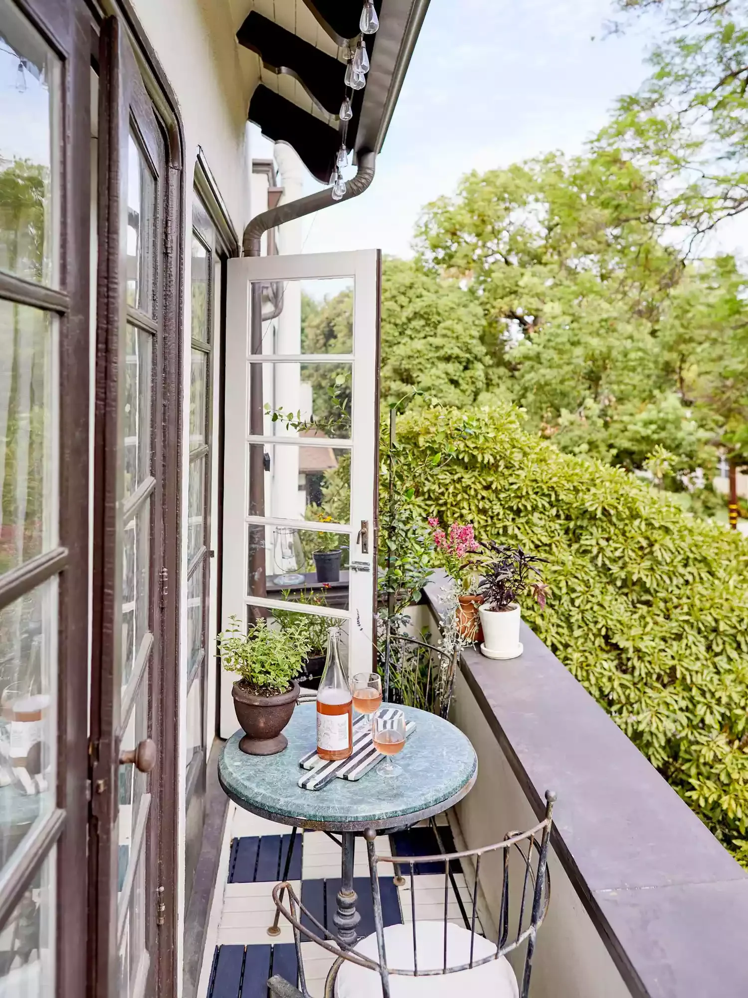 21 Stunning Patio Flooring Ideas That Transform Any Outdoor Space 11 Plastic PVC Flooring