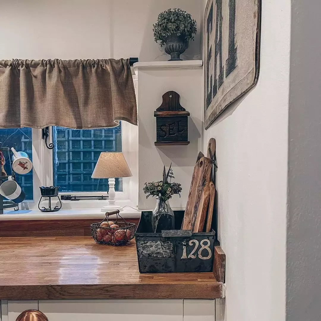 28 Rustic Curtain Ideas to Transform Your Home with Farmhouse Style 21 Play Off Wood Finishes