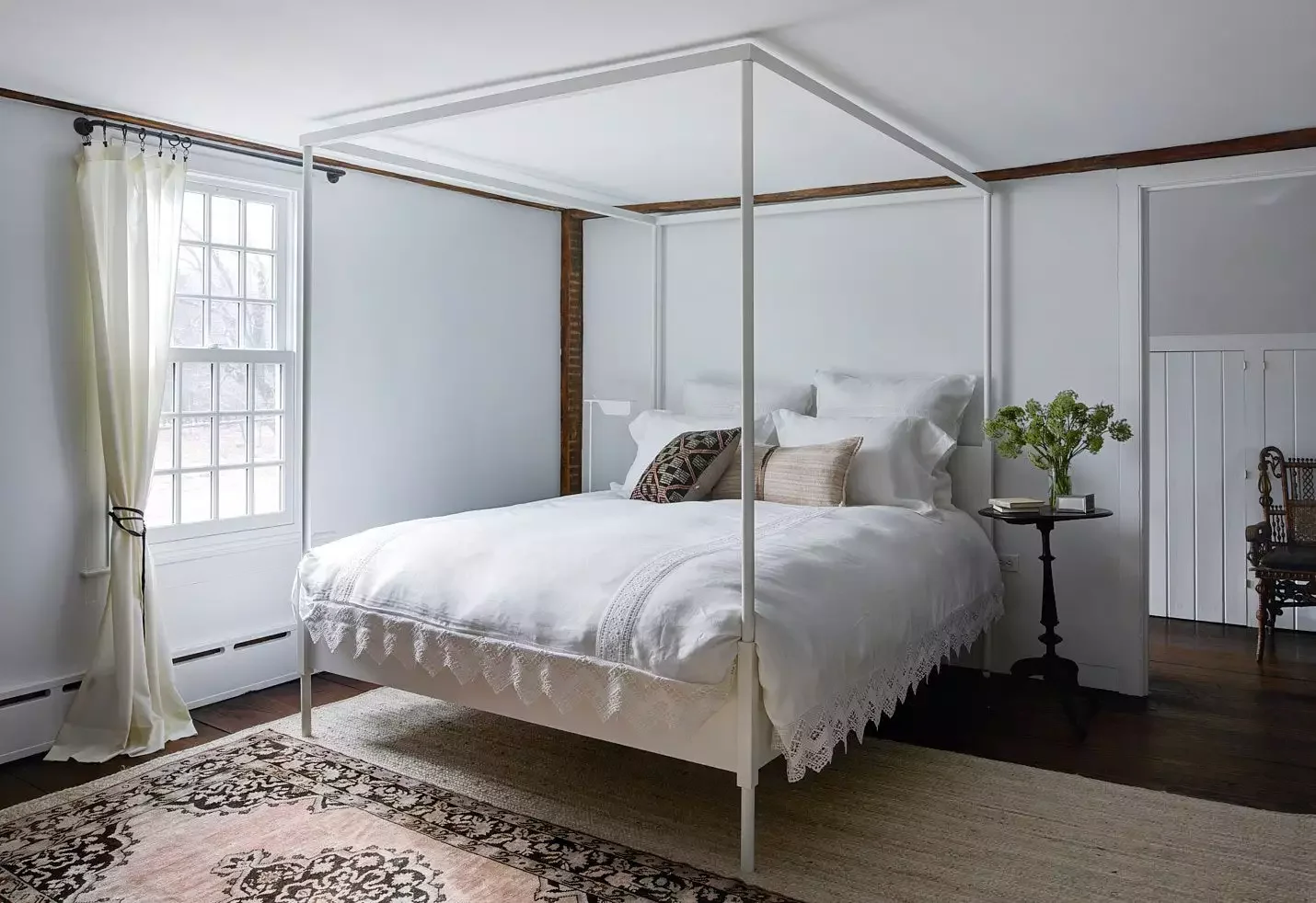 39 Effortlessly Chic Scandinavian Bedroom Ideas That Will Transform Your Space 25 Play With Proportions