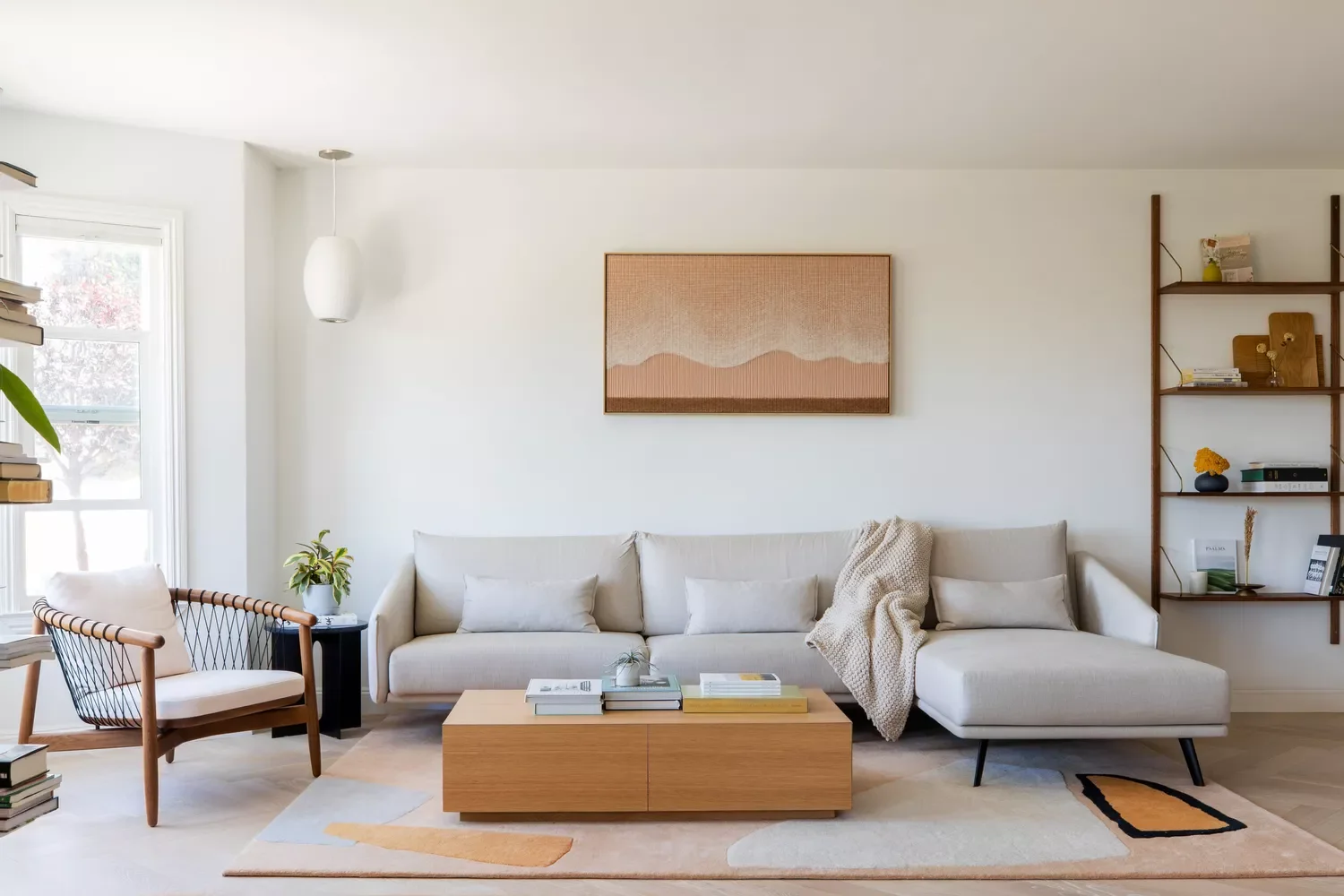 30 Gorgeous Living Room Rug Ideas That Will Transform Your Space This Year Play to Your Art